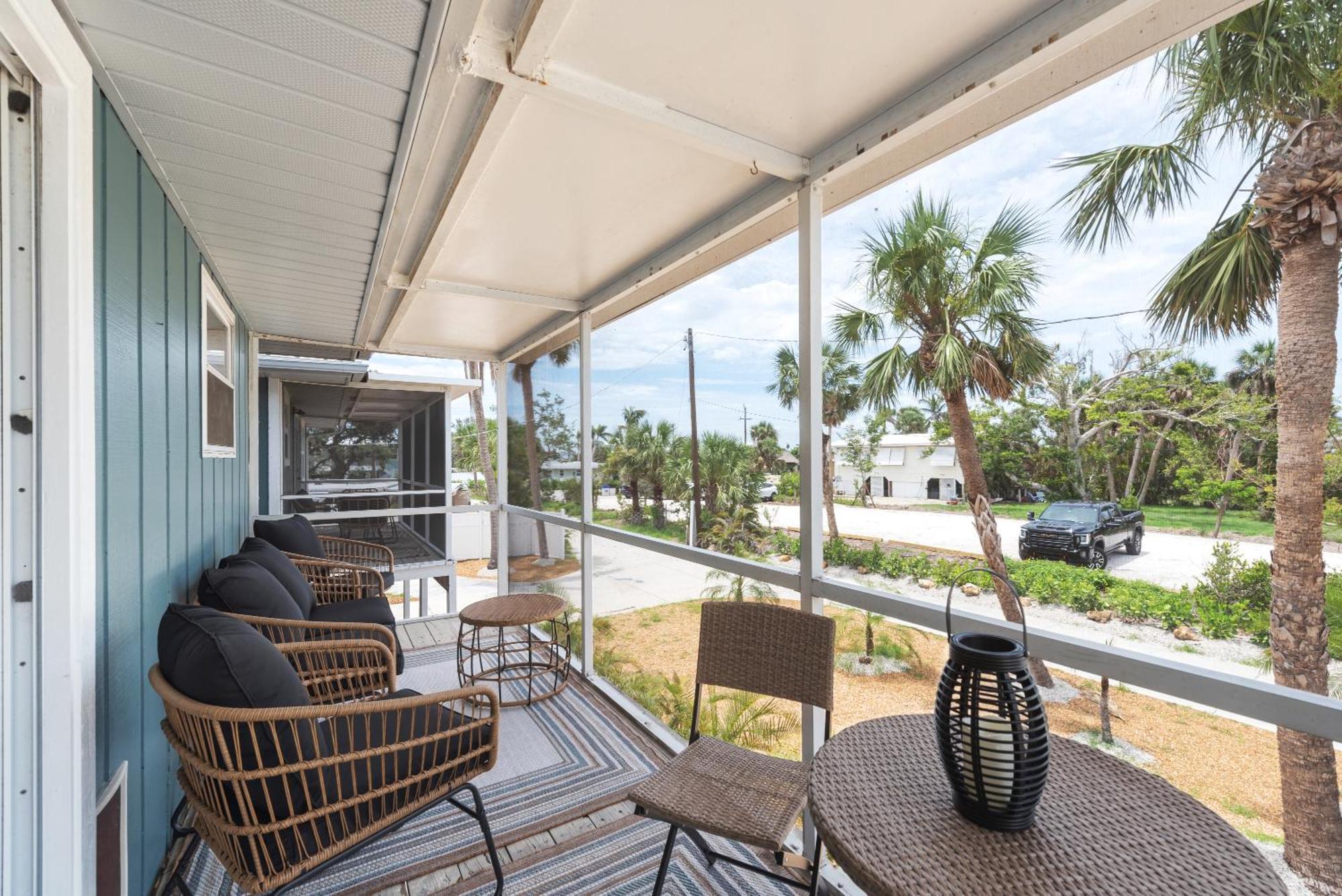 Beach Bungalow 1 By Sun Palace Vacations Fort Myers Beach Bagian luar foto