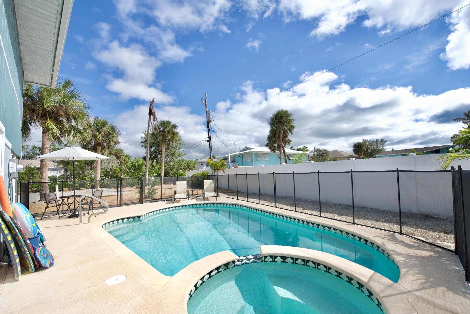 Beach Bungalow 1 By Sun Palace Vacations Fort Myers Beach Bagian luar foto